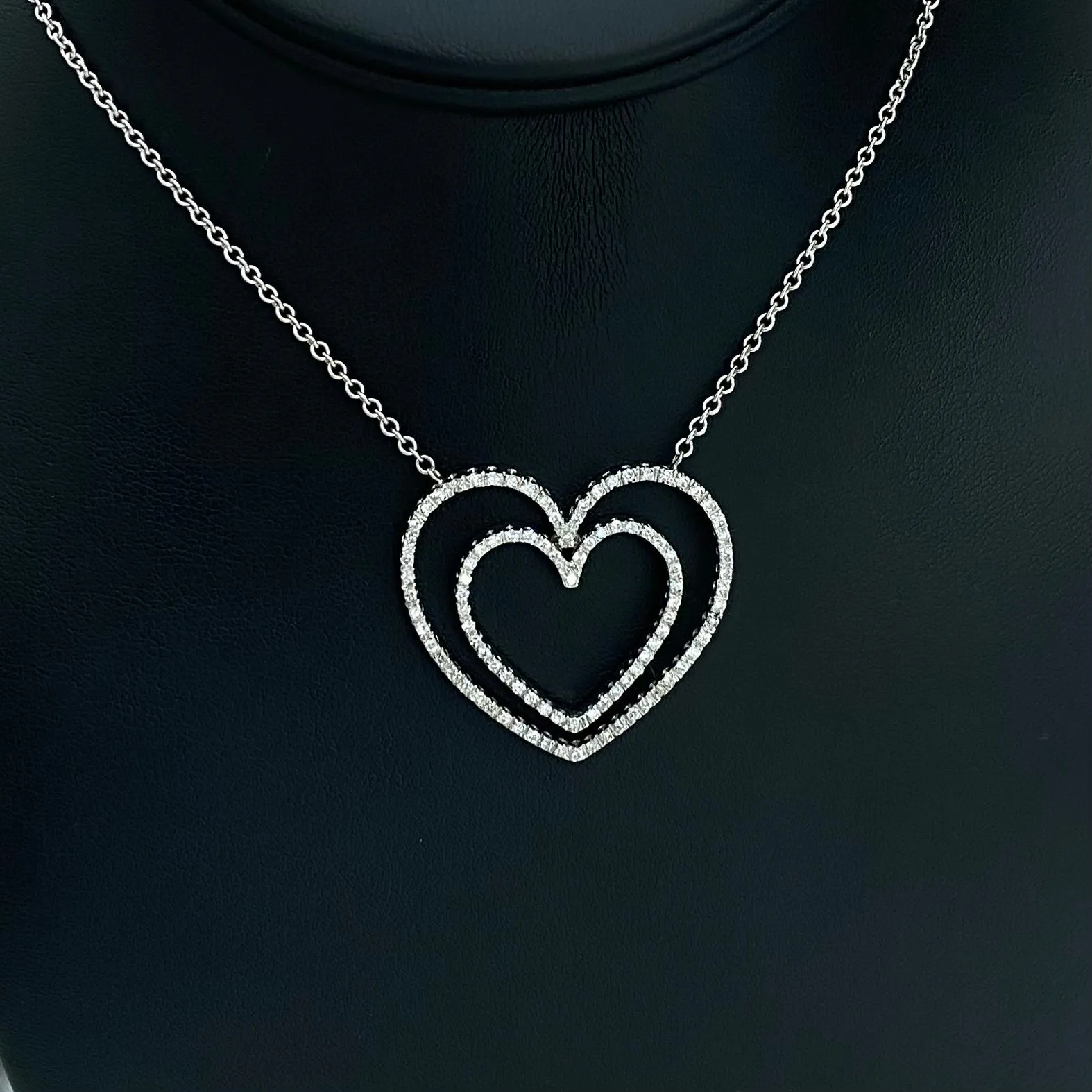 18K White Gold Diamond Big Heart Jewelry Set 1.59Ct / 12gr