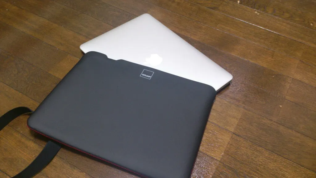 Acme Made Skinny Sleeve MacBook Pro 15"