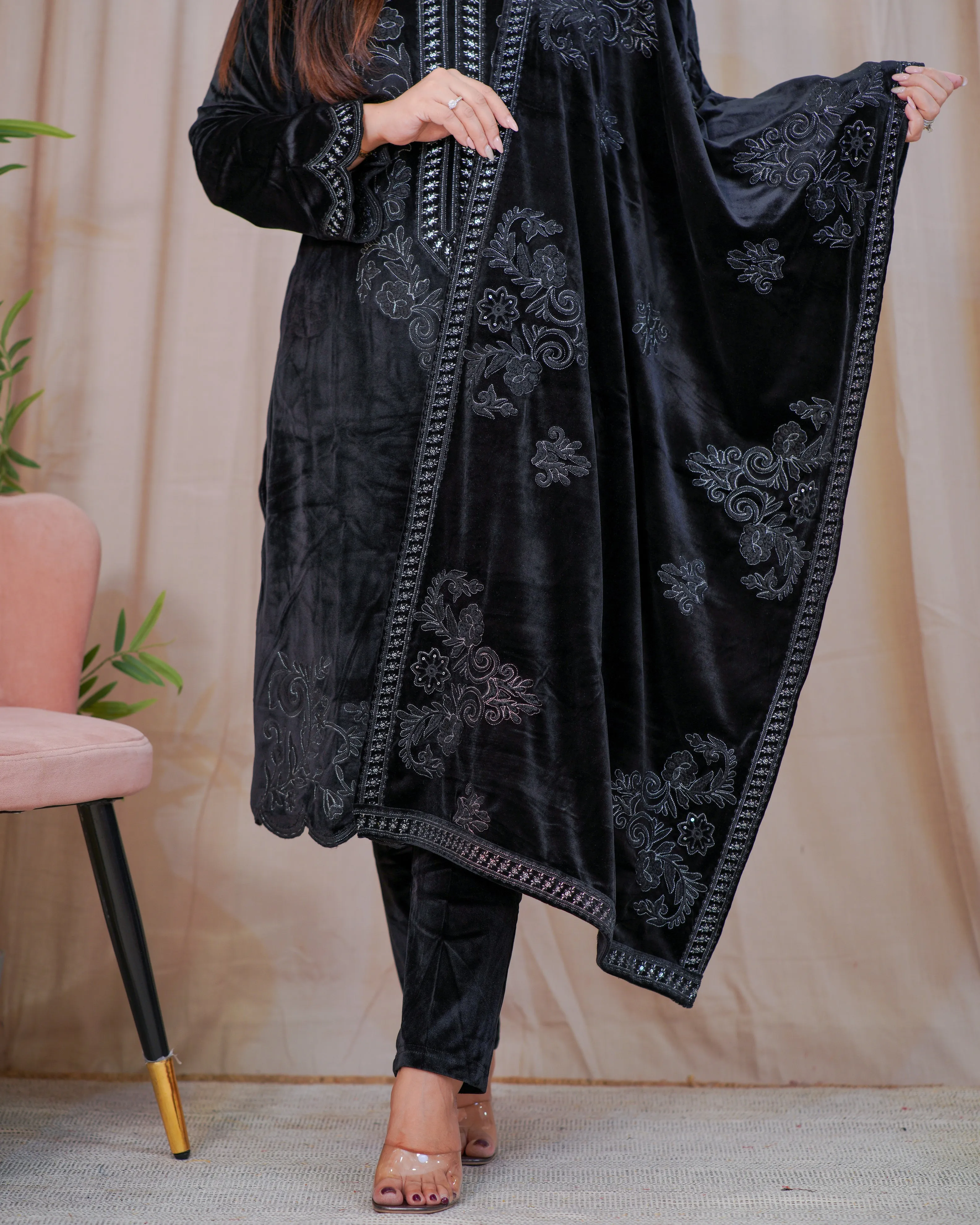 Ajooni Embroidered Premium Velvet Pant set