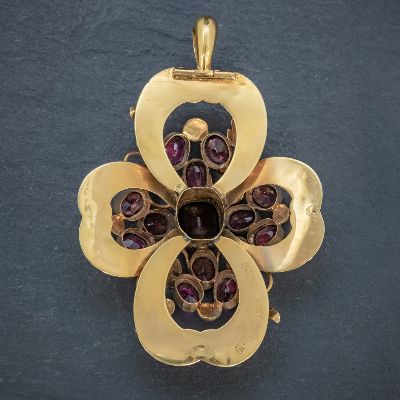 Antique Victorian Almandine Garnet Ivy Pendant 18Ct Gold Circa 1880