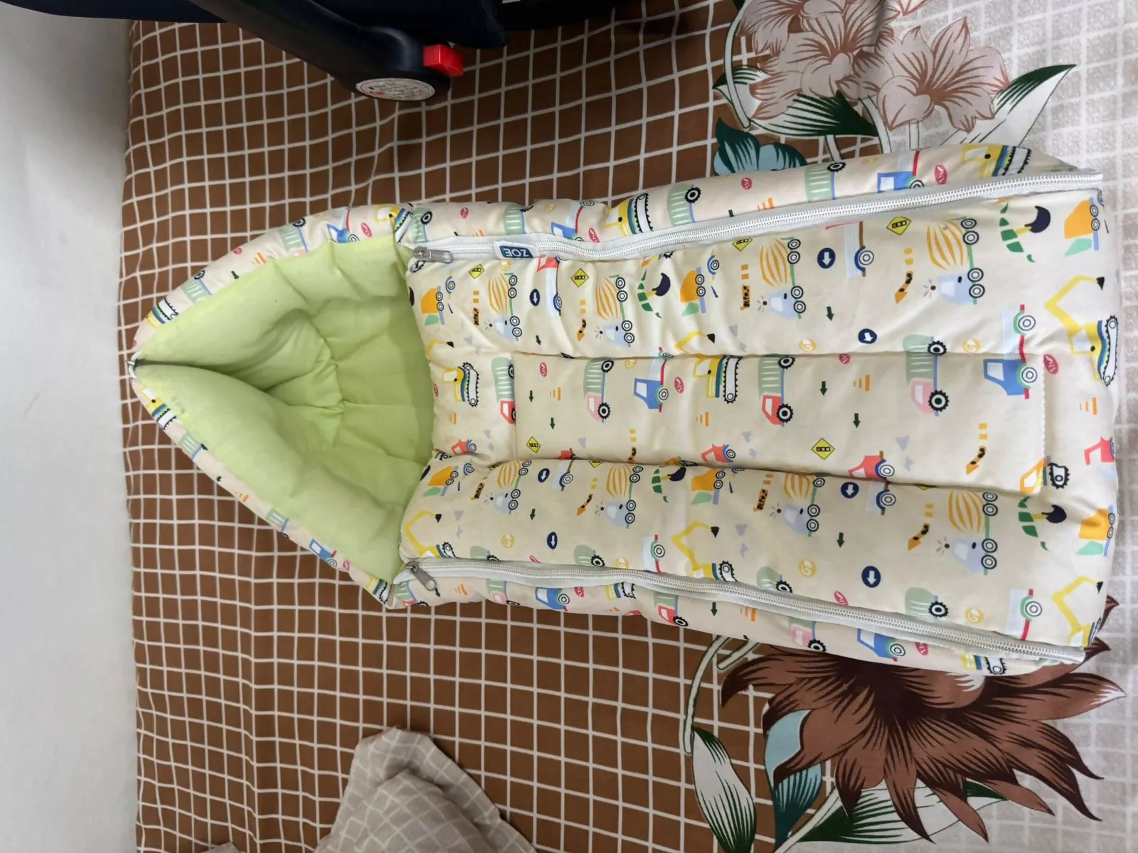 Baby carrier nest