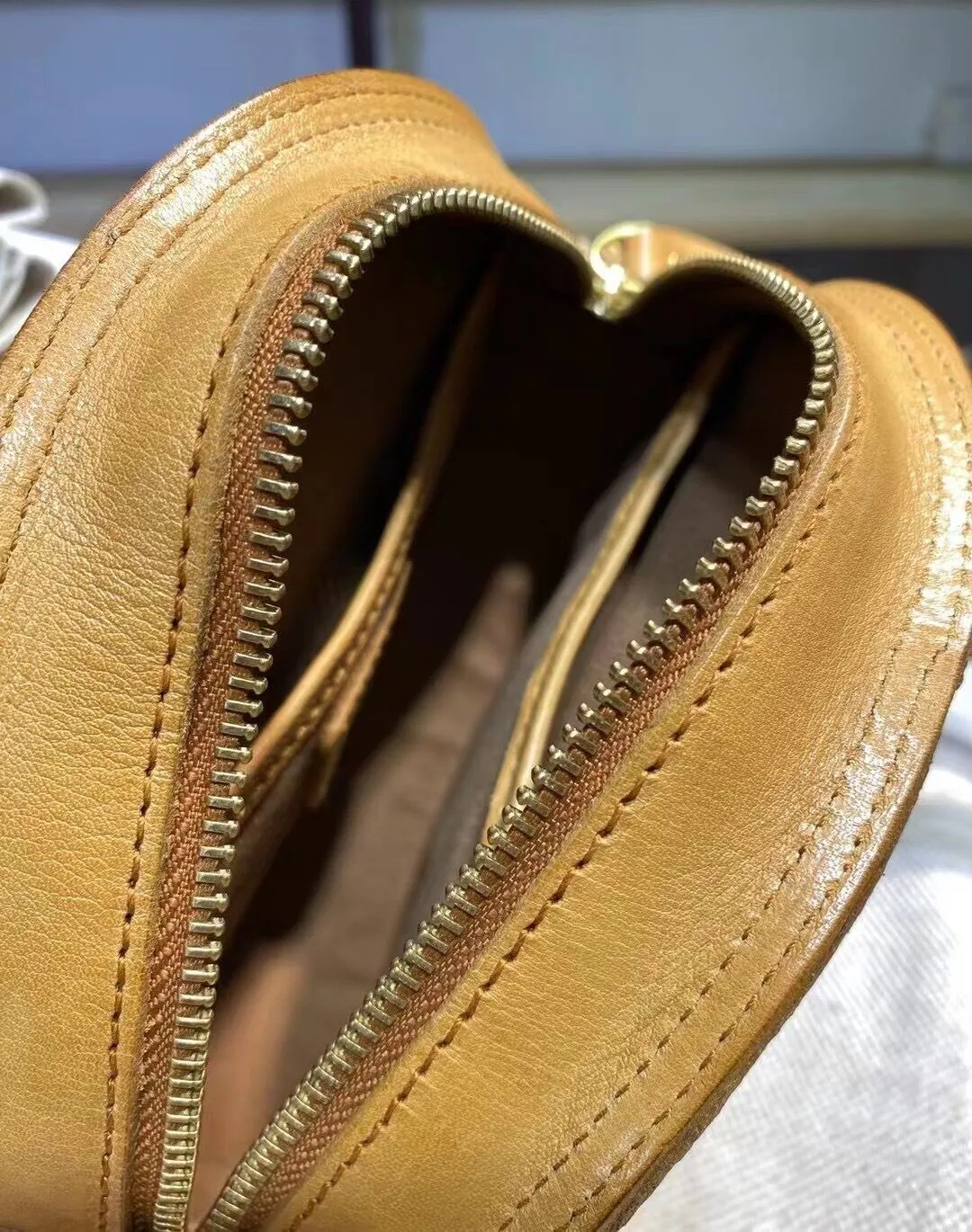 Casual Ladies Leather Circle Bag Over The Shoulder Purse For Women