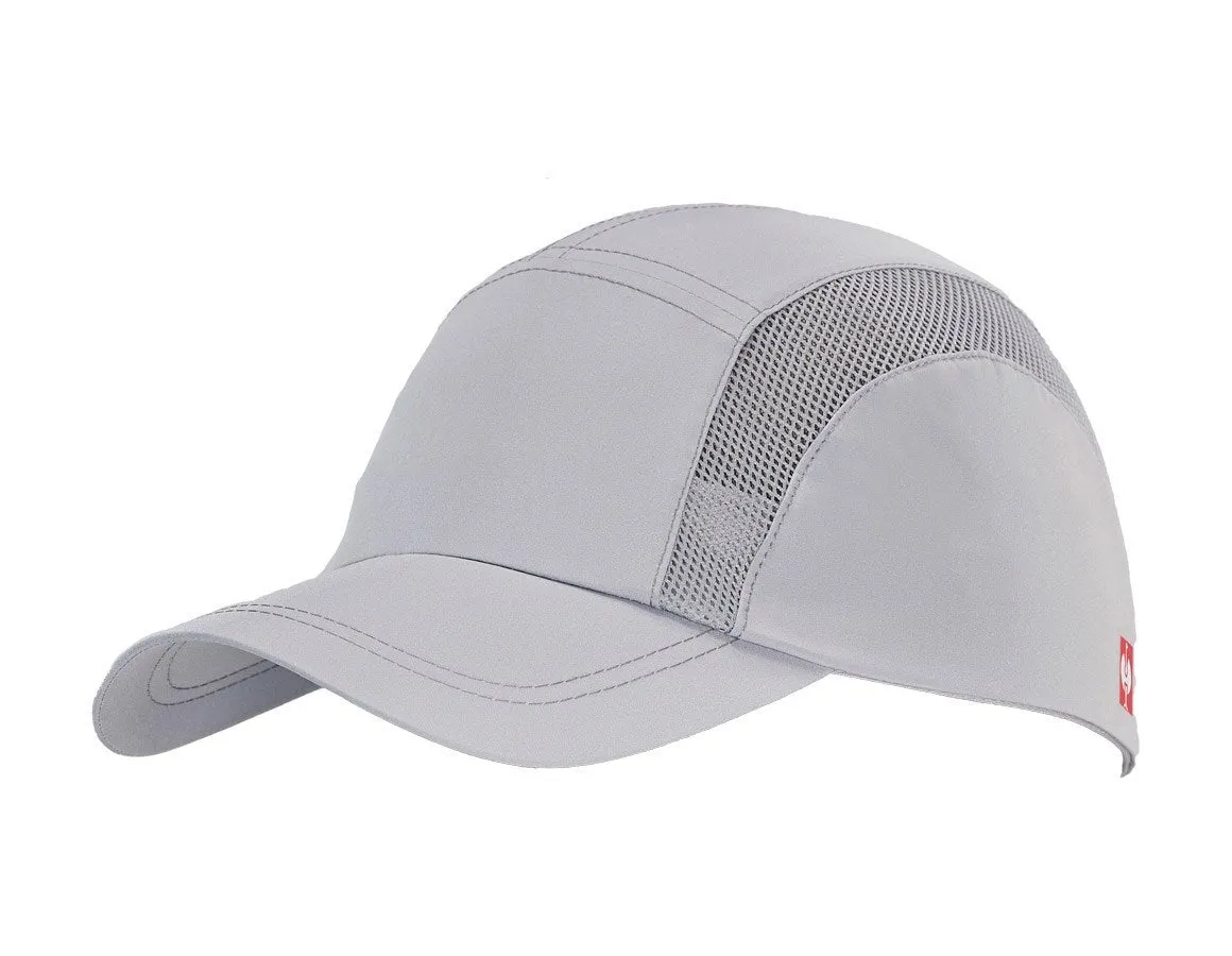 e.s. Functional cap light