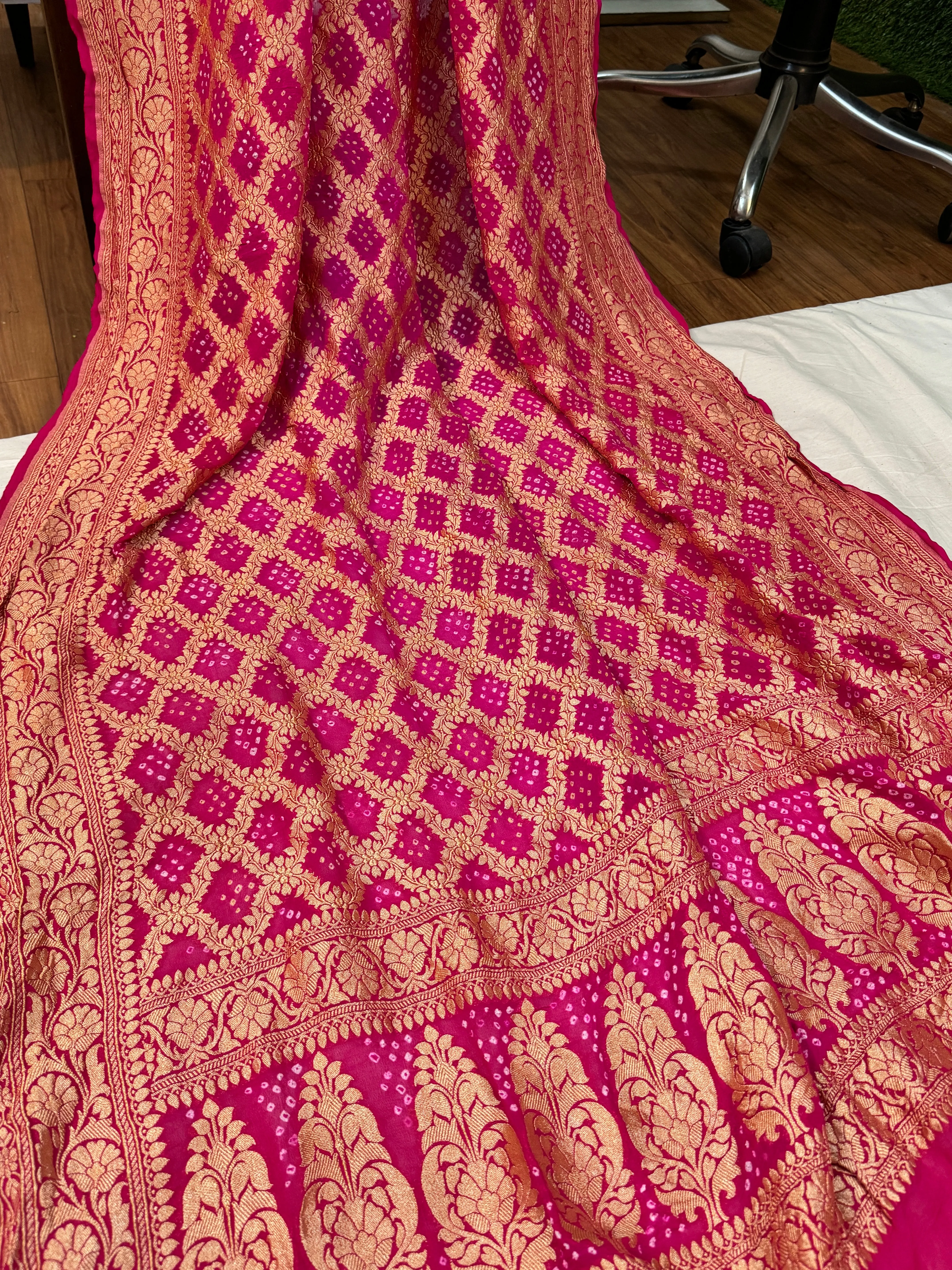 Exquisite Charm: Pink Banarasi Khaddi Georgette Dupatta