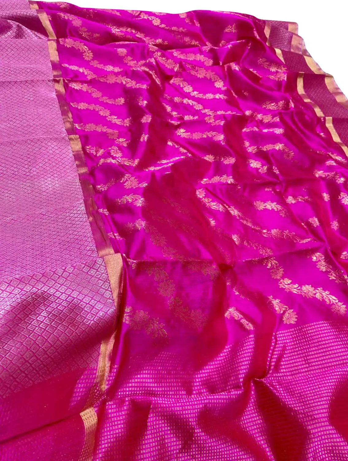 Exquisite Pink Chanderi Handloom Silk Saree