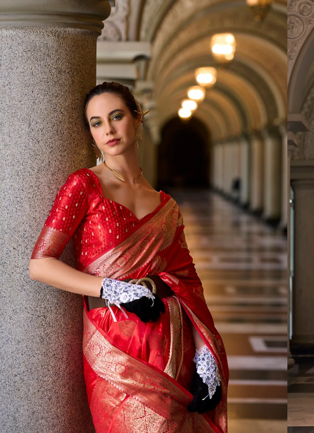 Exquisite Ravishing Red Munga Silk Zari Weaved Saree