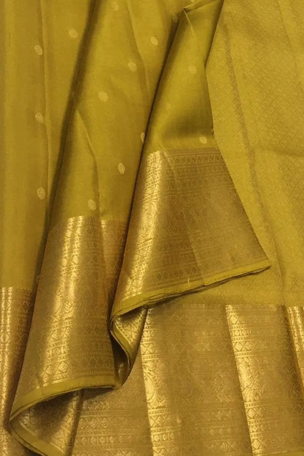Green Handloom Kanjeevaram Pure Silk Saree - Exquisite Elegance