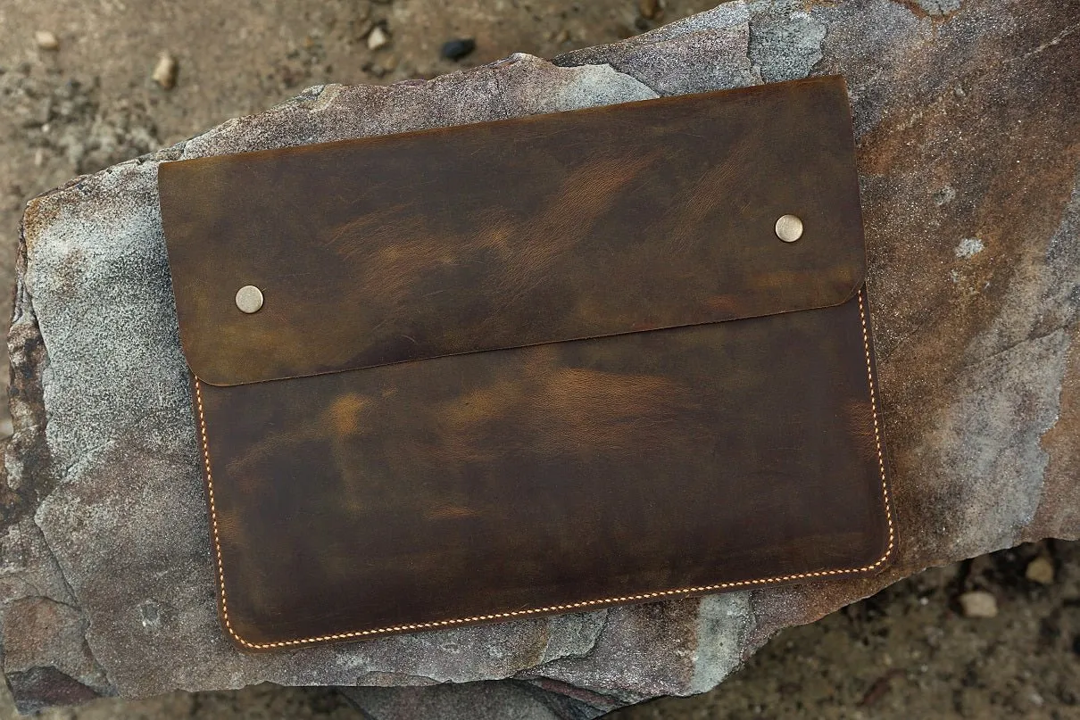 Handmade full grain leather macbook case