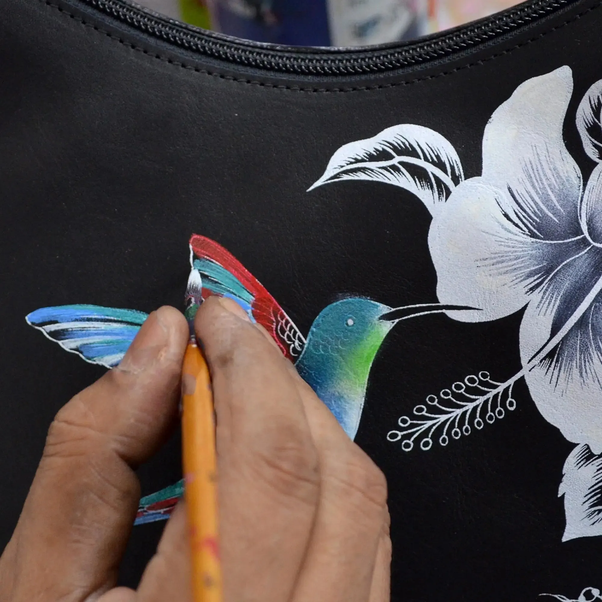 Hummingbird Medium Tote