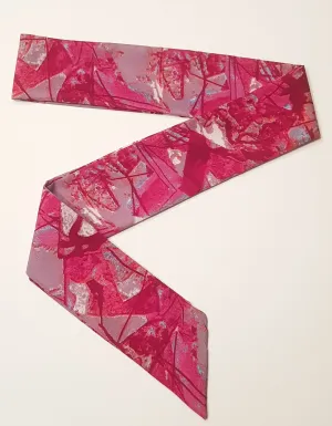 Le Foulart Multi-functional Scarf Fuchsia