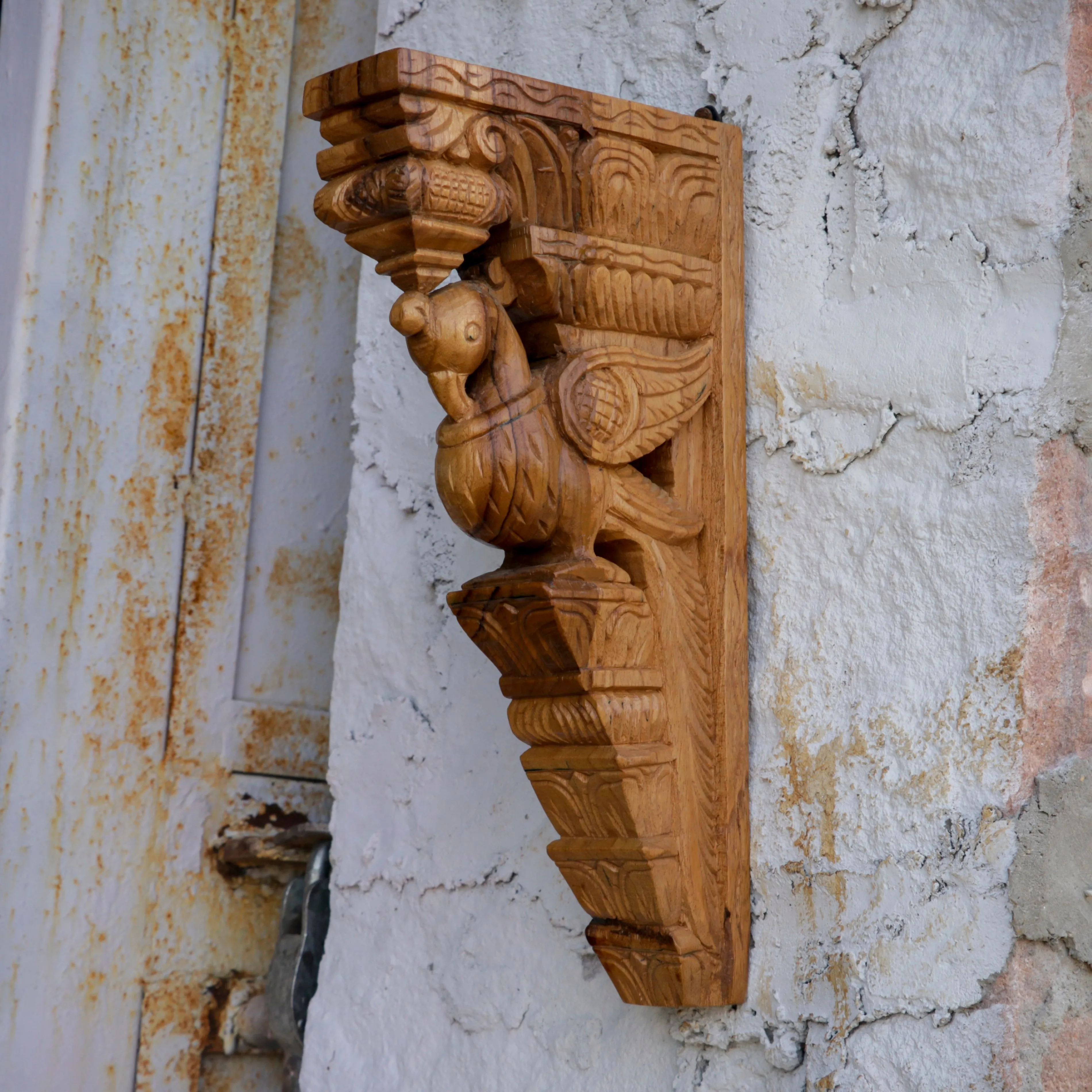 Rajshahi Southern Bird Solid teak Door Bracket