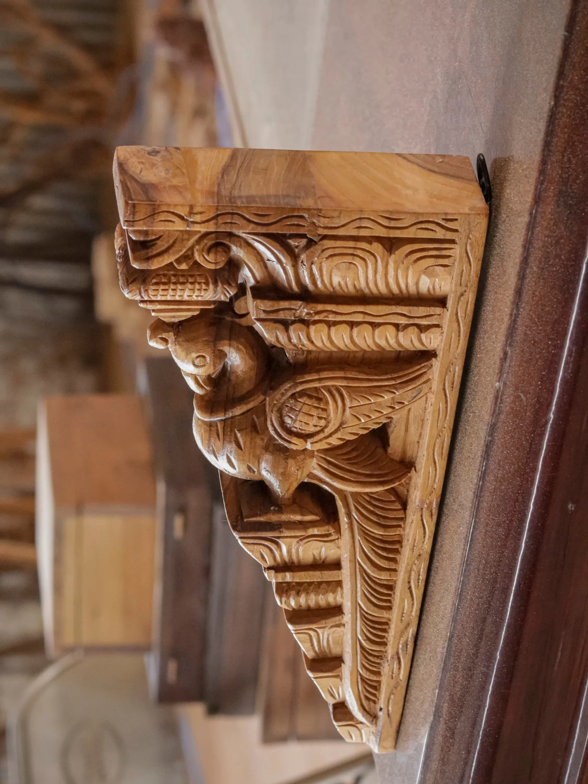 Rajshahi Southern Bird Solid teak Door Bracket