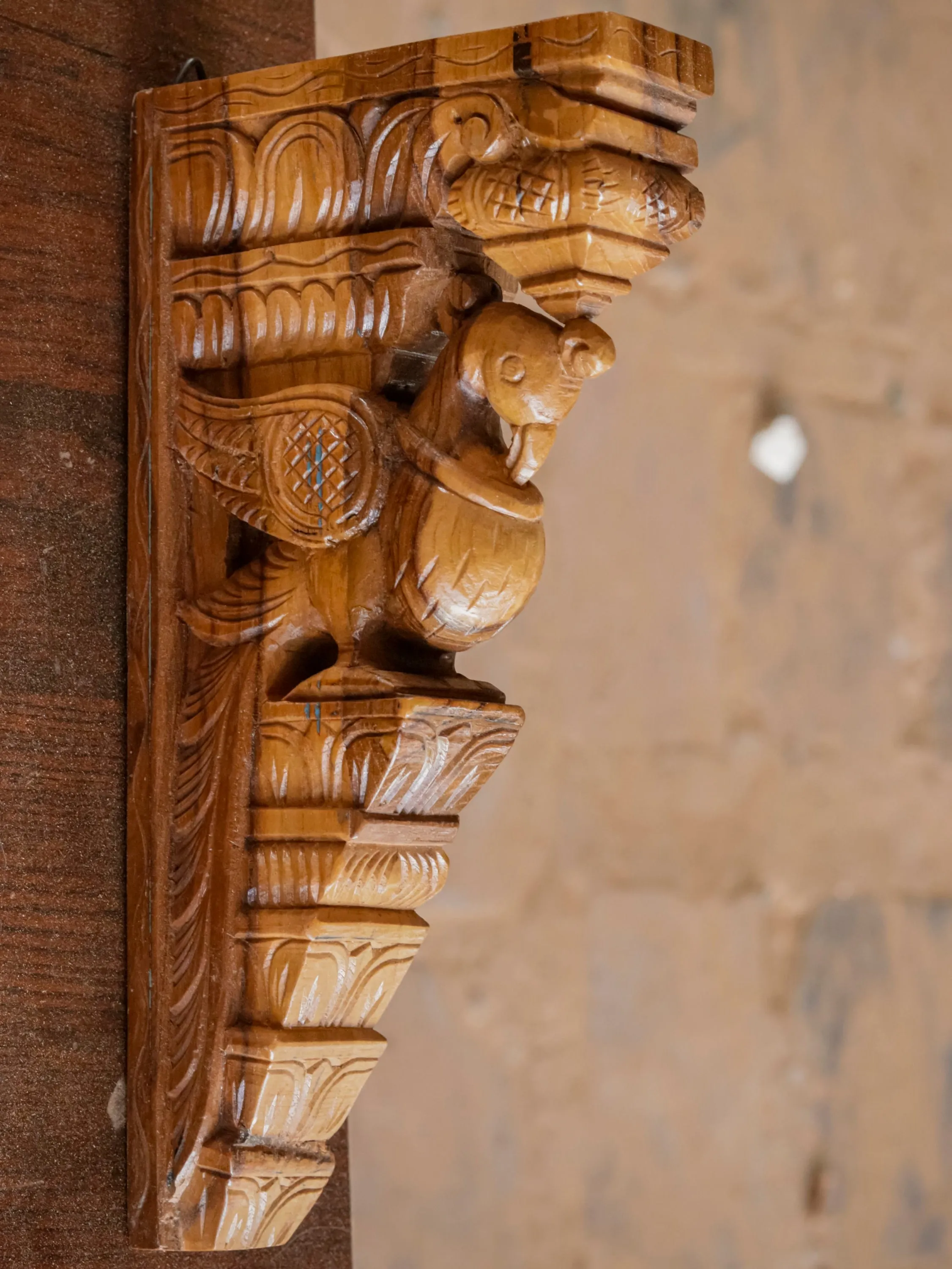 Rajshahi Southern Bird Solid teak Door Bracket