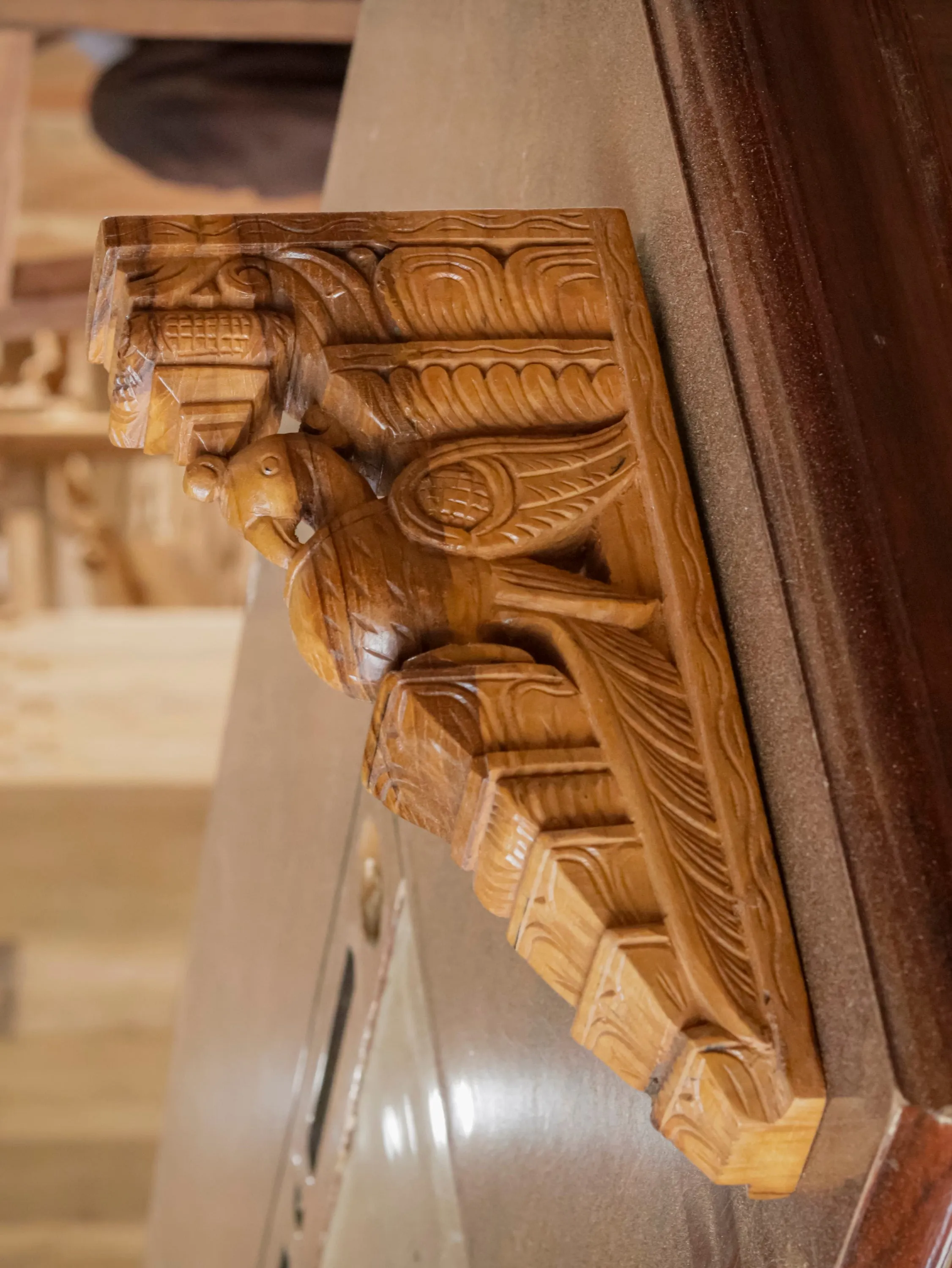 Rajshahi Southern Bird Solid teak Door Bracket