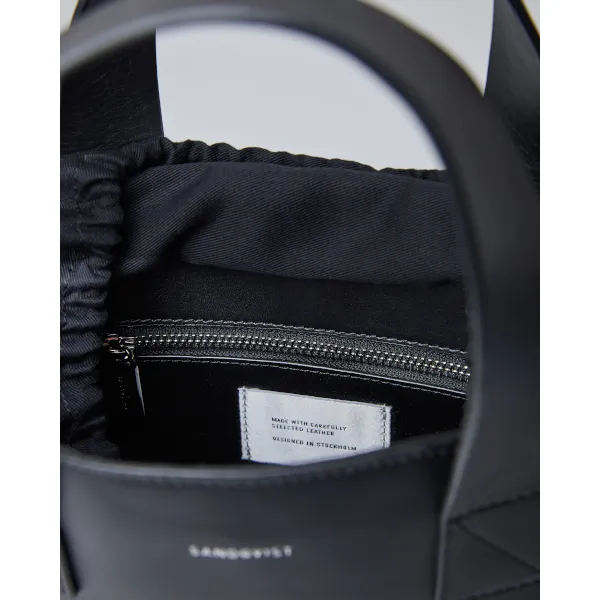Sandqvist Cecilia (black)