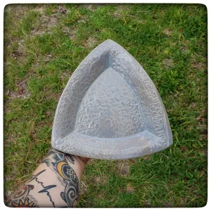Skull triangle dish (7 inch)