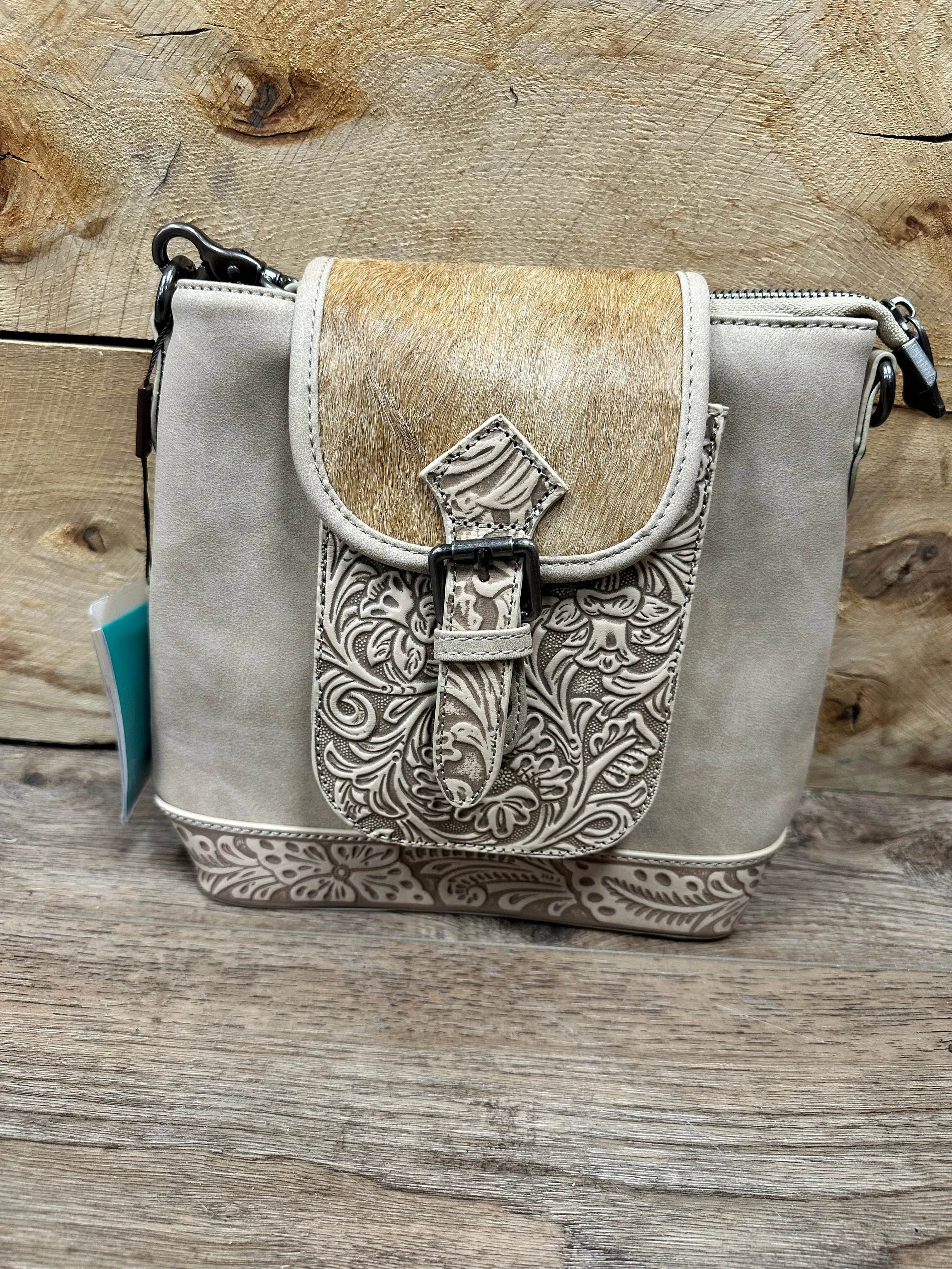 Trinity Ranch Genuine Cowhide Concealed Carry Crossbody in Tan