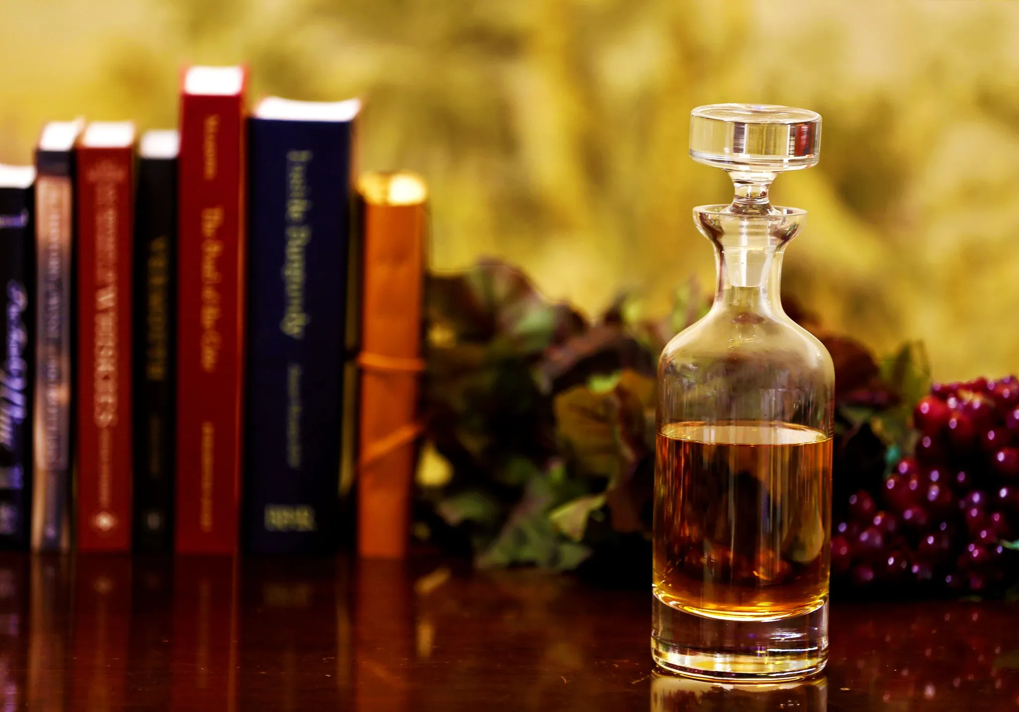 Wellington Decanter with Free Luxury Satin Decanter and Stopper Bags