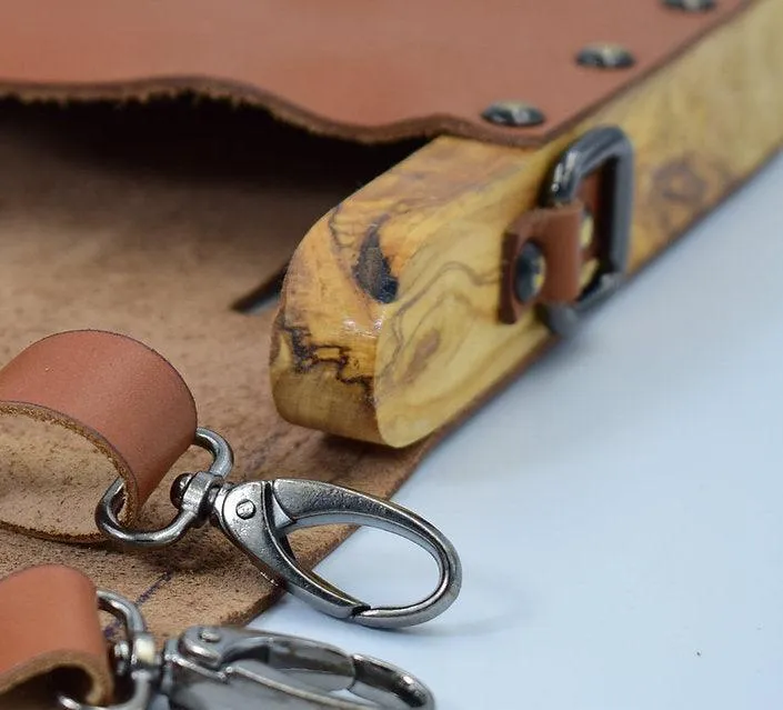 Yellow belt bag from leather and wood